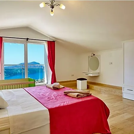 Sleeps 10 Pool Air Con Wifi