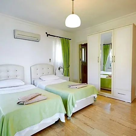 Sleeps 10 Pool Air Con Wifi Villa *